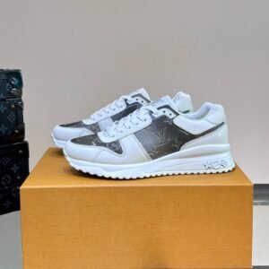 LVE Monogram-Style Trainers – White Grey