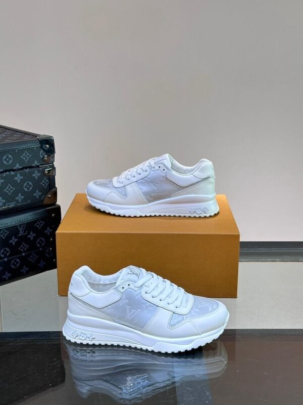 LVE Monogram-Style Trainers – White