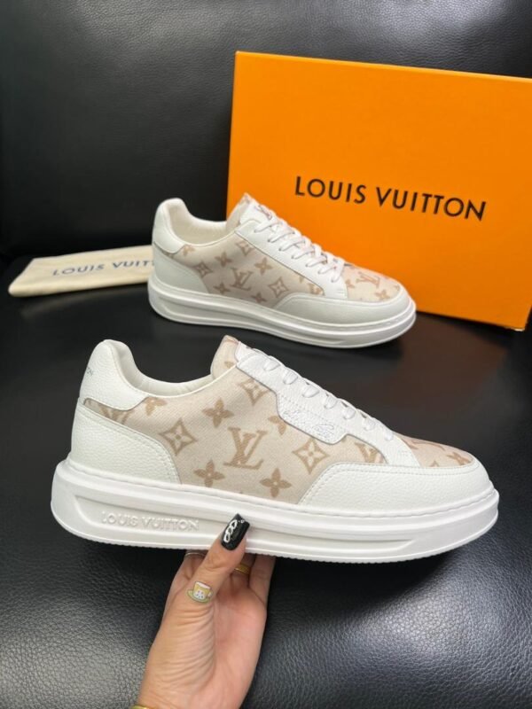 PHOTO-2025-12-07-07-02-41 LVE Beige Monogram Low-Top Trainers