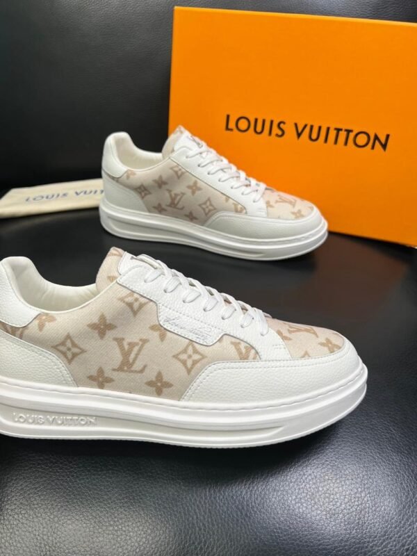 PHOTO-2025-12-07-07-02-42 LVE Beige Monogram Low-Top Trainers