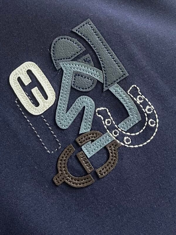 HRMS Crew Neck with Contrast Appliqué Graphic - Navy Blue