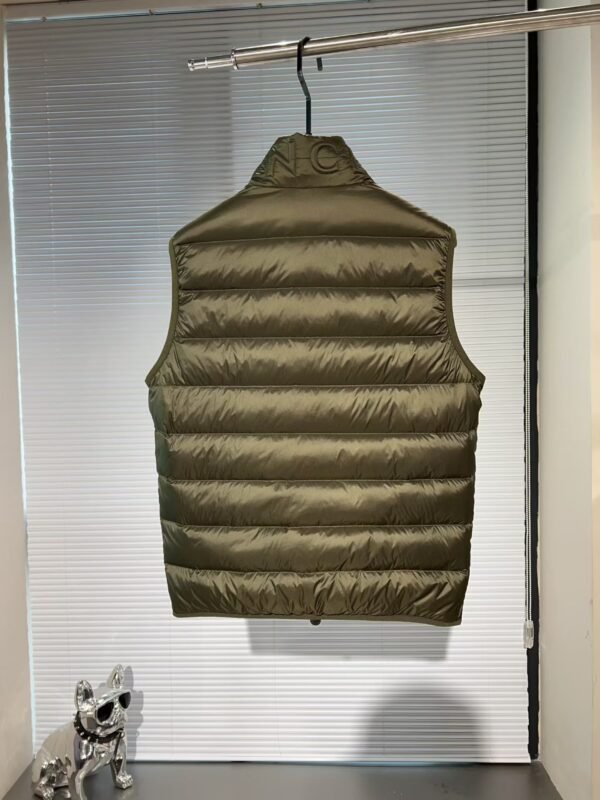 MNCLR Quilted Zip Gilet