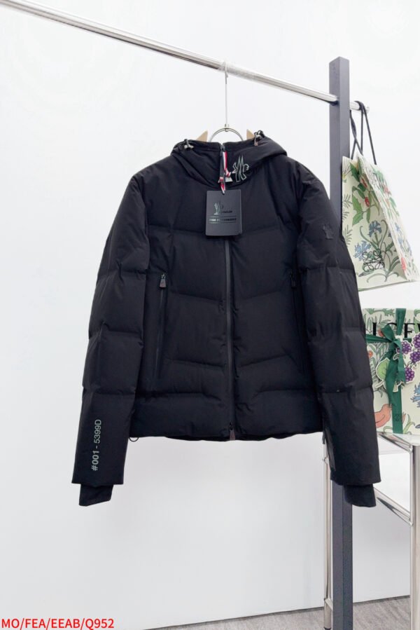 MNCLR Insulated Hooded Jacket