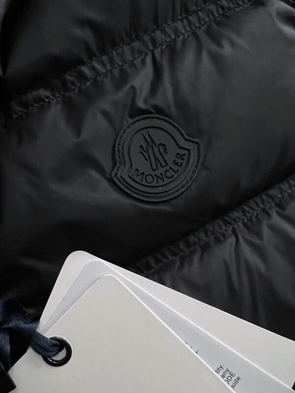 MNCLR Puffer Gilet - Black