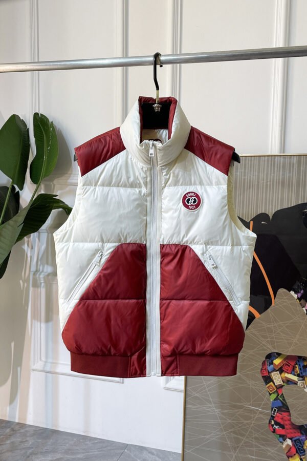 b0207129 GCCI Zip-Front Padded Gilet with Embroidered Patch