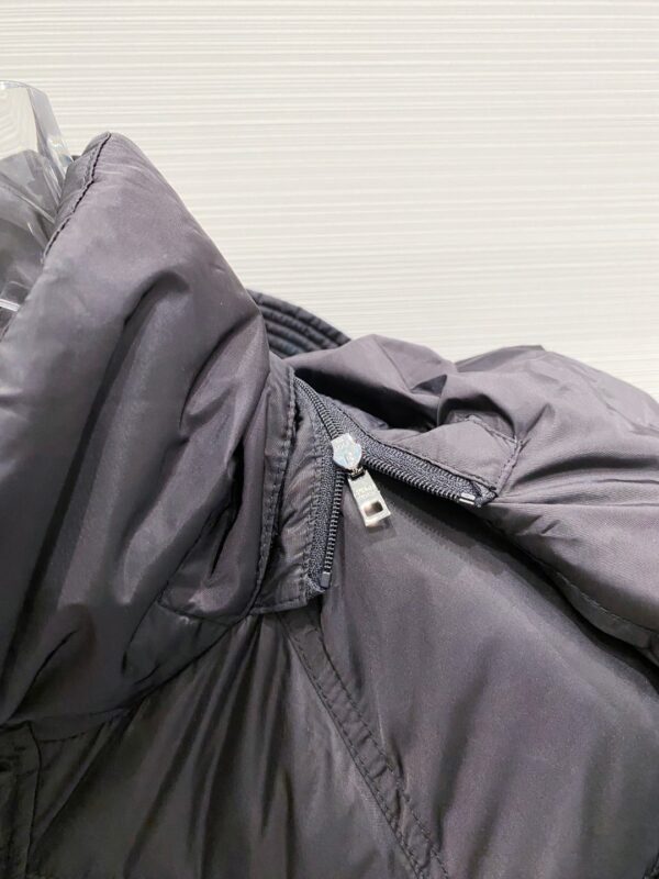 PRDA Hooded Puffer Jacket with Logo Patch - Black