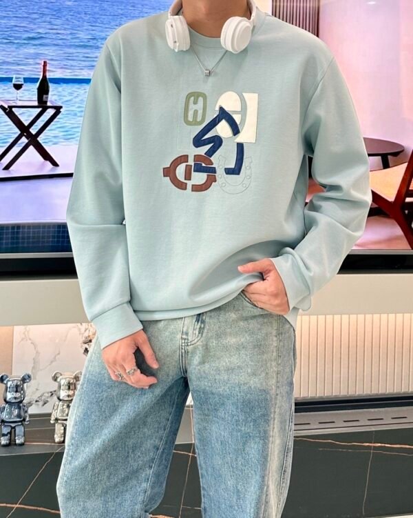 HRMS Graphic Appliqué Jumper – Mint Blue