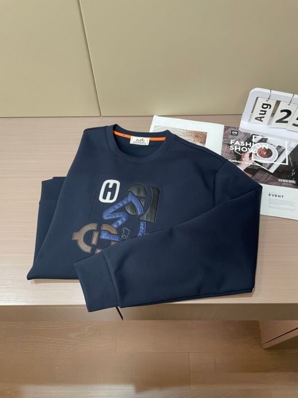 bc06dfd5 HRMS Graphic Appliqué Jumper – Navy Blue