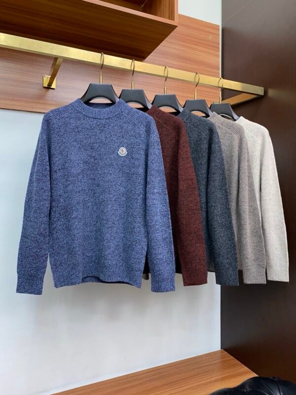 MNCLR Crew Neck Knitted Jumper