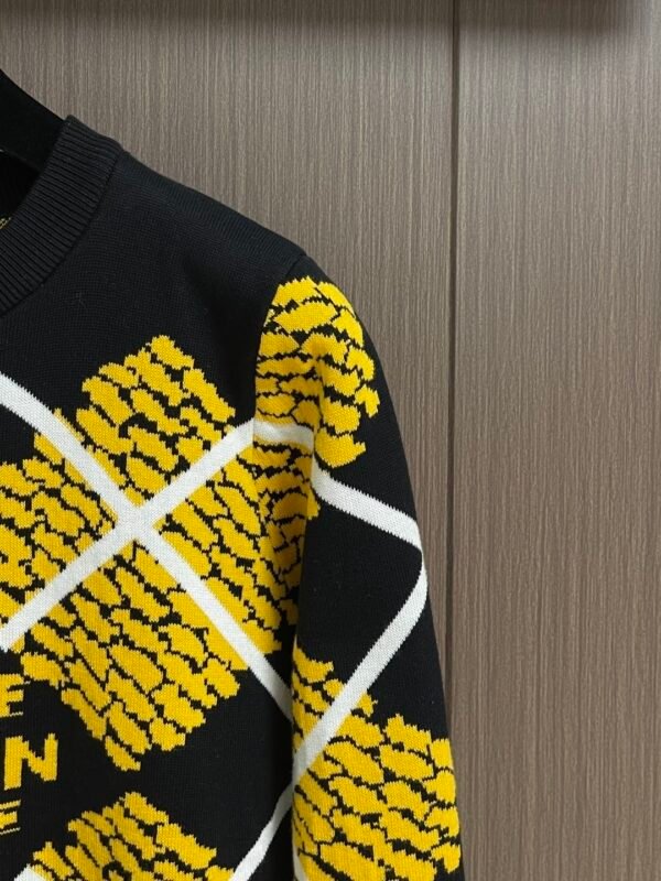 LVE Geometric Pattern Knit Jumper - Black & Yellow