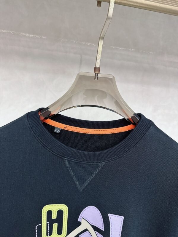 HRMS Graphic Appliqué Jumper – Black