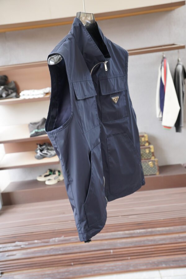 PRDA Utility Zip-Up Gilet with Logo Patch