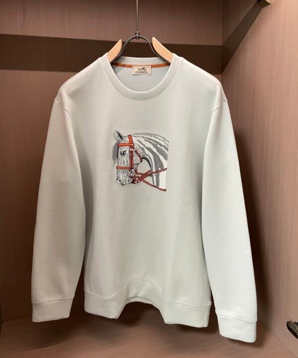 HRMS Embroidered Horse Crew Neck Jumper – White