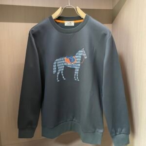 c7a3c306 HRMS Crew Neck Jumper with Horse Motif - Black