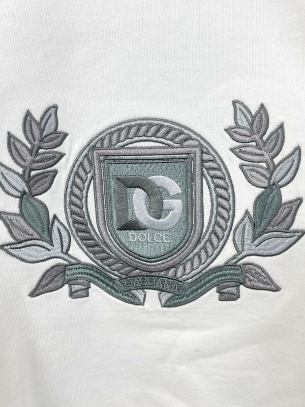 DG Crest Embroidered Crew Neck Jumper