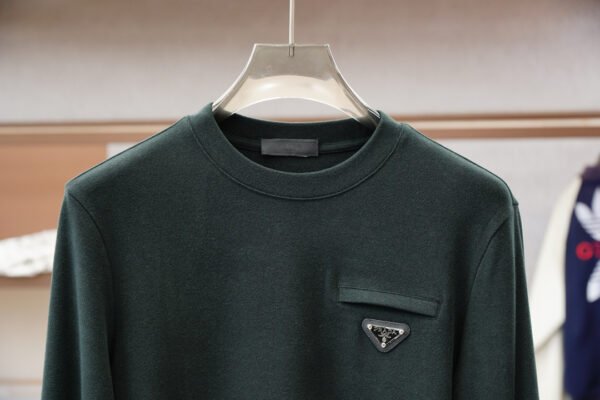 PRDA Crew Neck Jumper  with Chest Logo Detail - Deep Green