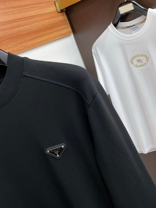 PRDA Crew Neck Jumper with Minimal Logo Patch