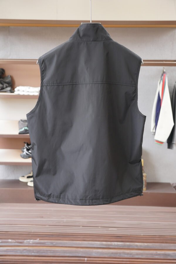 PRDA Utility Zip-Up Gilet with Logo Patch