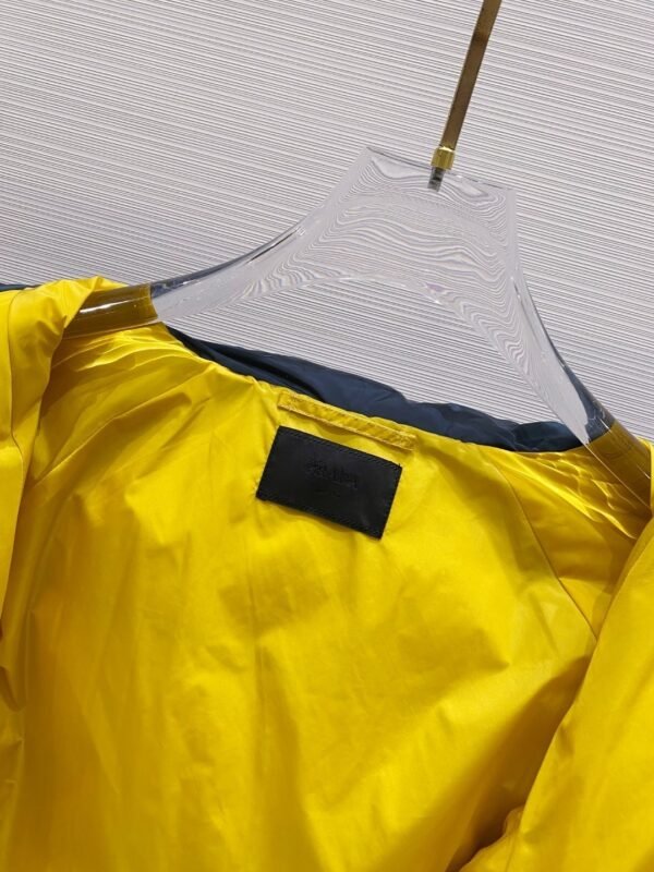 PRDA Hooded Puffer Jacket with Logo Patch - Blue