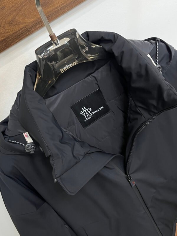 MNCLR Hooded Zip Jacket - Black