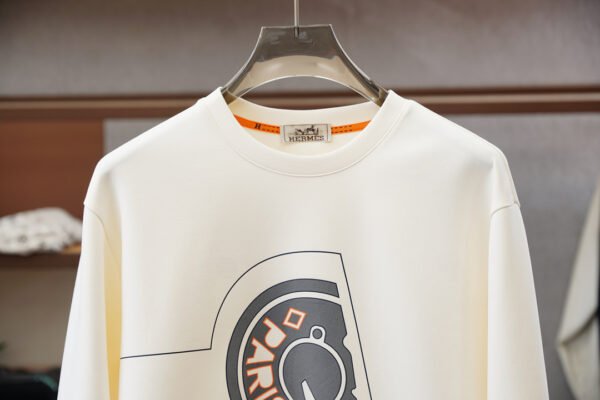 HRMS Classic Crew Neck Jumper - White