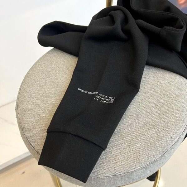 e804eb0e MNCLR Crew Neck Jumper - Black