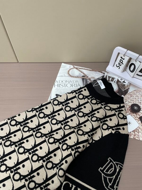 e8cd6d04 CD Monogram Crew Neck Jumper - Black/Cream