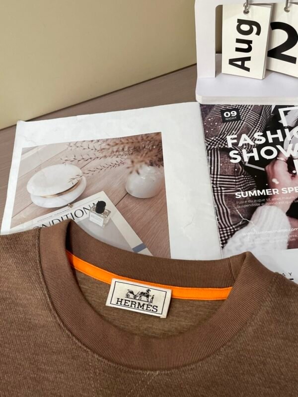 HRMS Crew Neck Jumper with Appliqué Detail