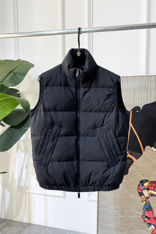 f0da80cc MNCLR Padded Zip Gilet