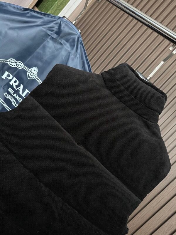 PRDA Quilted Gilet with Logo Patch - Black