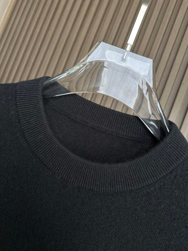 f5eba035 PRDA Crew Neck Jumper - Black