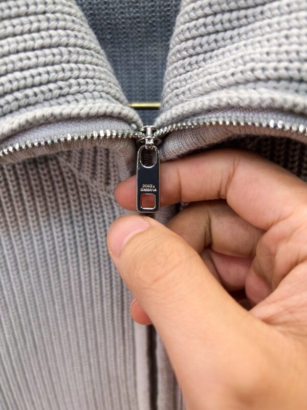 f838cbd1 DG Zip Jacket - Grey