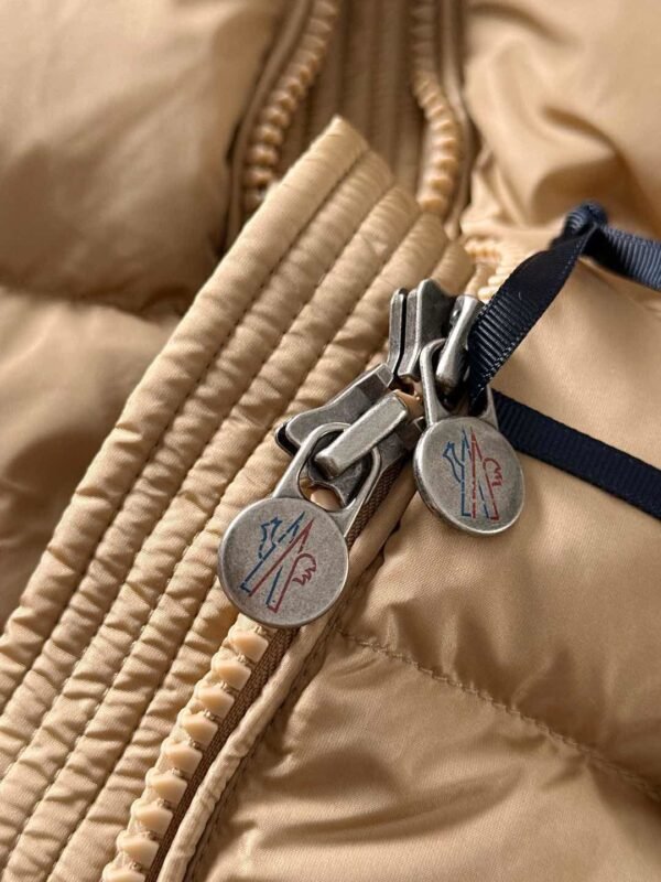 MNCLR Hooded Puffer Jacket - Brown