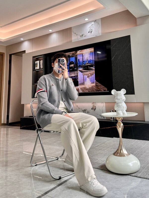 MNCLR Knitted Button Jacket with Stripe Sleeve - Grey