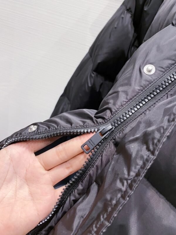 PRDA Hooded Puffer Jacket with Logo Patch - Black