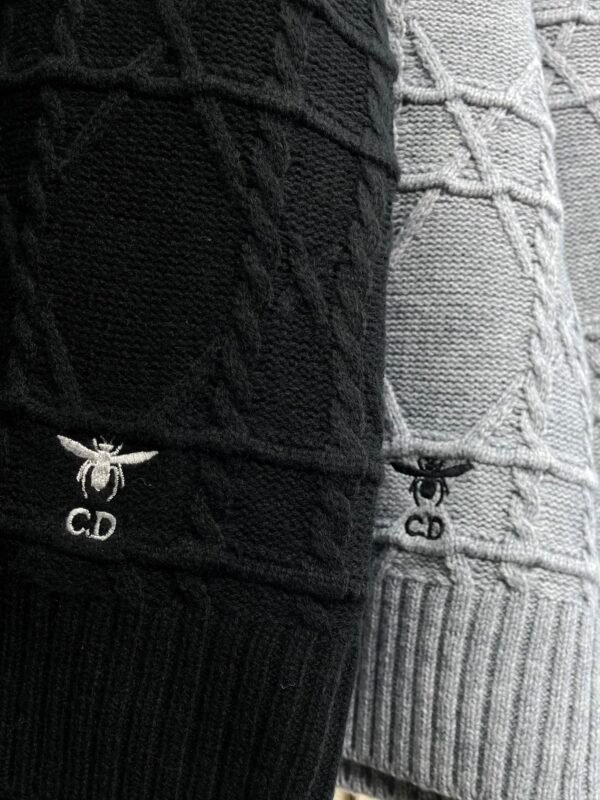 ff0dc602 CD Textured Jacquard Crew Neck Jumper