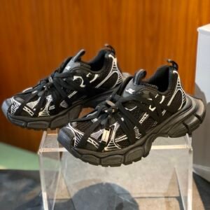 BLNCG Low-Top Trainers with Wrapped Lace Design - Black