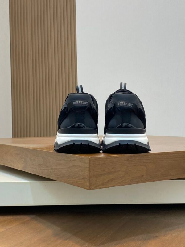 BRBY Trainers with Contrast Check Panels - Black