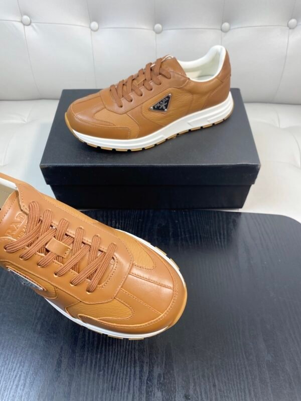 03547b5f PRDA Low-Top Trainers with Contrast Panels - Brown