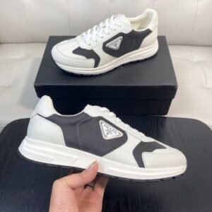 PRDA Low-Top Trainers with Contrast Panels - White/Black