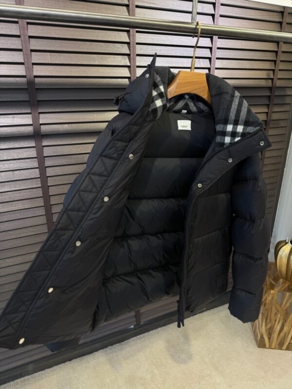 BRBY Hooded Puffer Jacket - Black