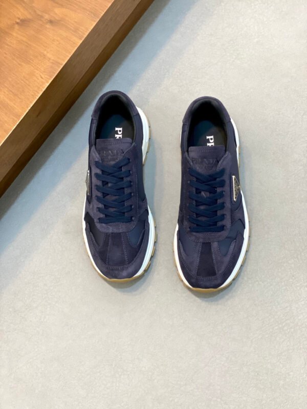 PRDA Low-Top Trainers with Navy Panels