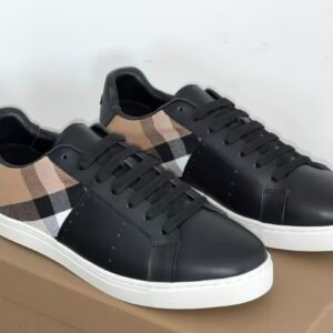 0d413a48 BRBY Trainers with Check Side Panel - Black