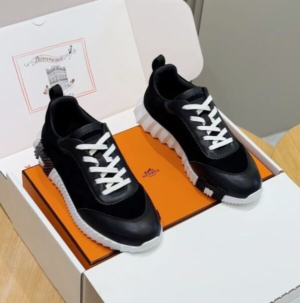 HRMS Leather & Suede Trainers – Black