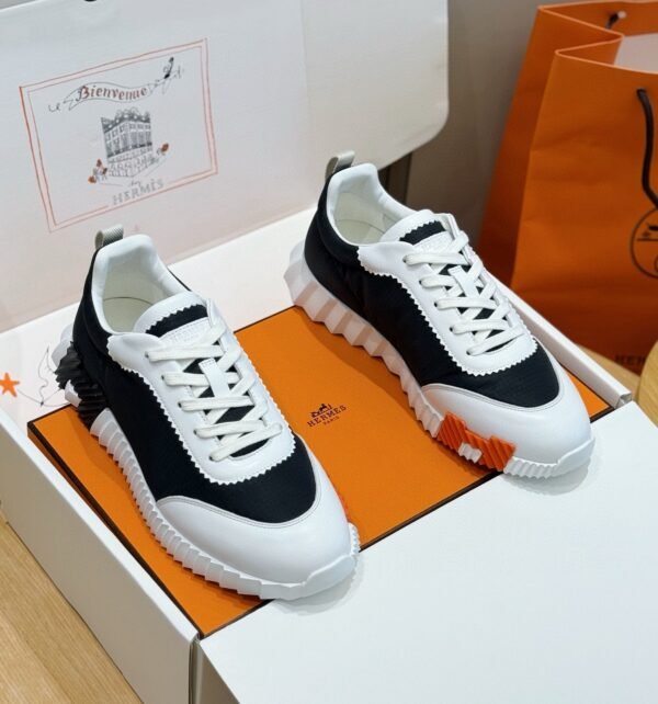 HRMS Technical Knit with Leather Accents Trainers – Black & White