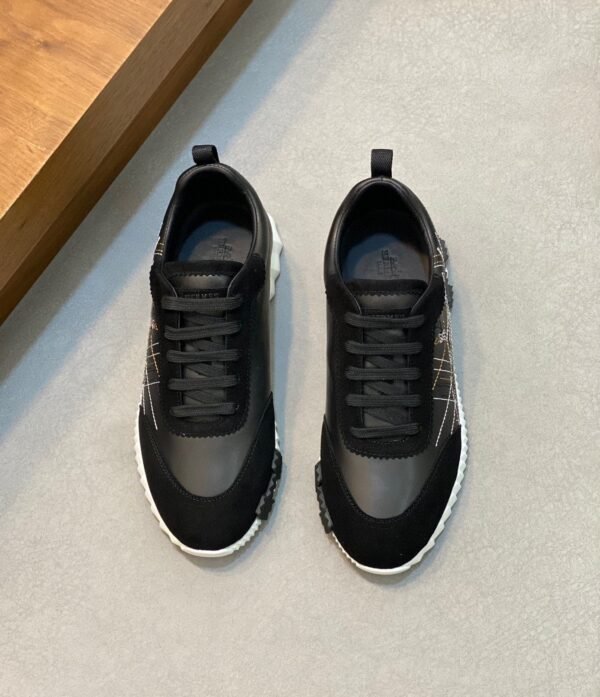 HRMS Circuit Board Pattern Suede & Leather Trainers – Black