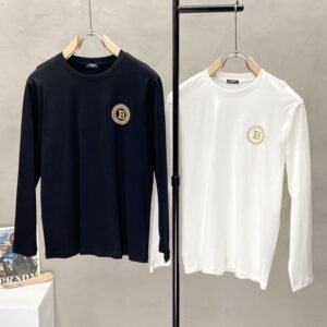 BLMN Gold Tone Logo-Print Long-Sleeve Tee Crewneck Jumper