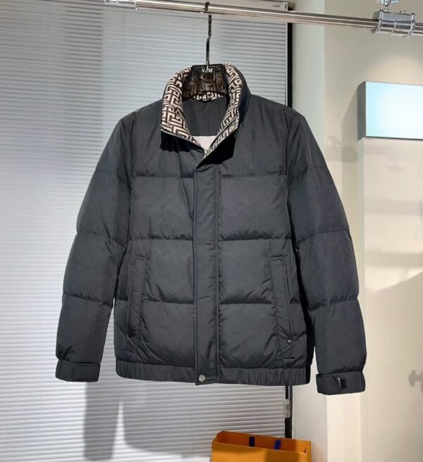 VRSC Patterned Collar Reversible Quilted Puffer Coat