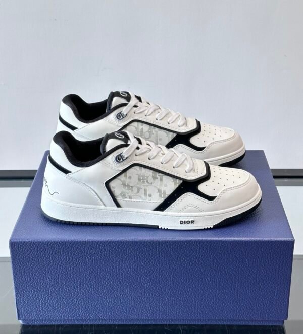 1 DXR CD Oblique Uptown Low-Top Sneaker – White & Black