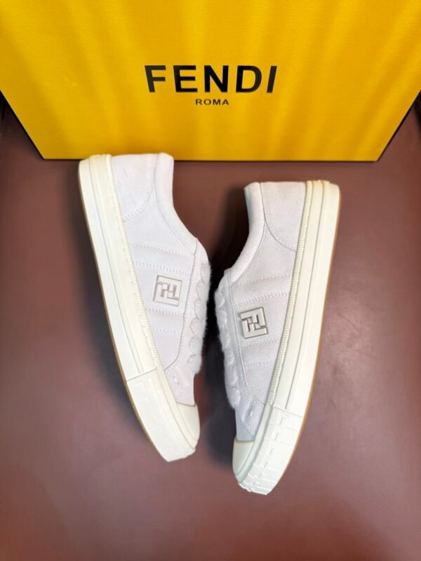 12d59b15 FND Low-Top Trainers with Fuzzy Laces - White